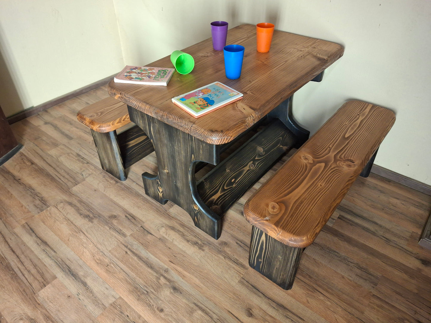 The Little Acorn Kids Table ~ 1 In Stock
