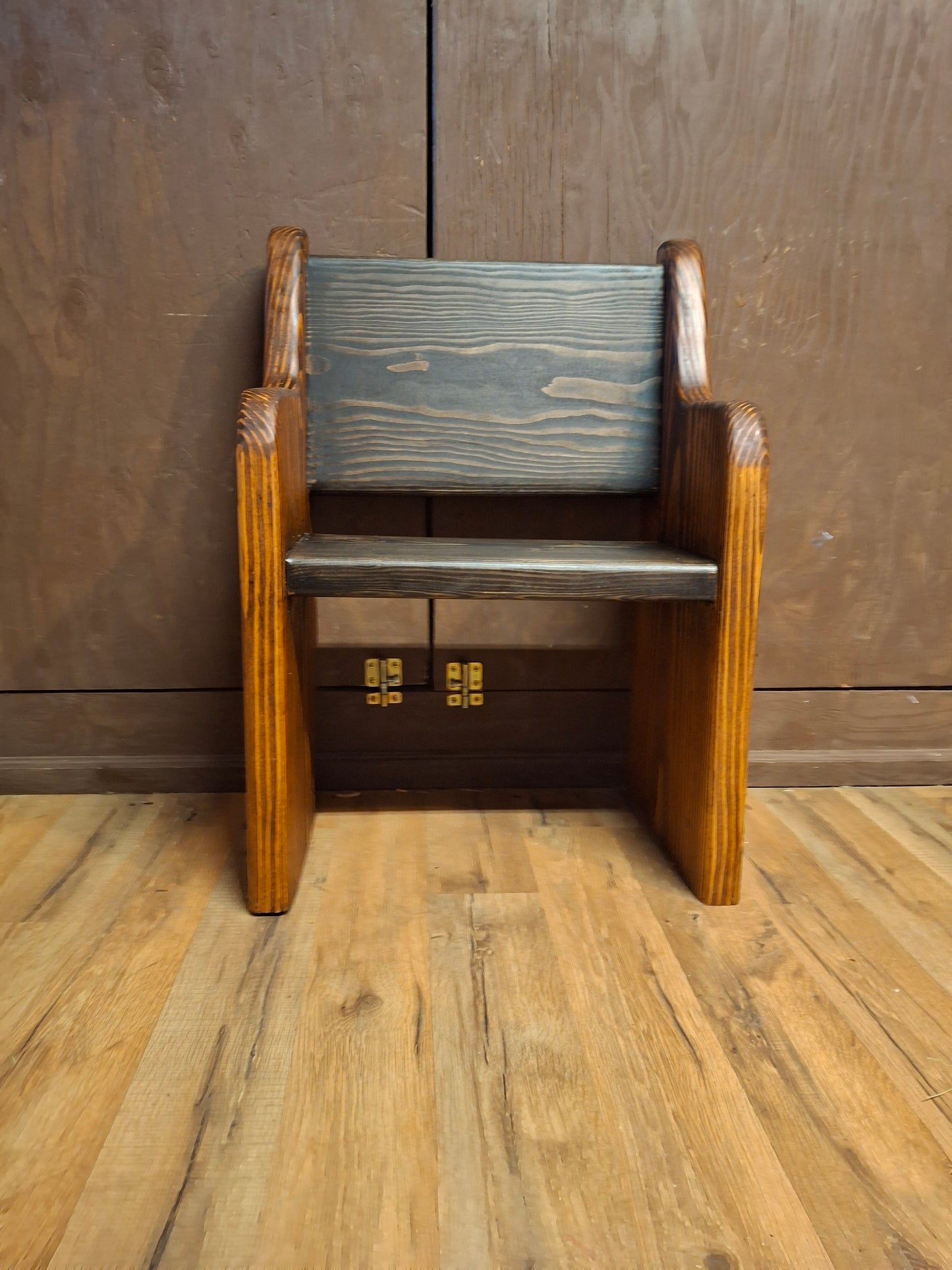 Kids Fancy Style Bench ~ (no side Tables)