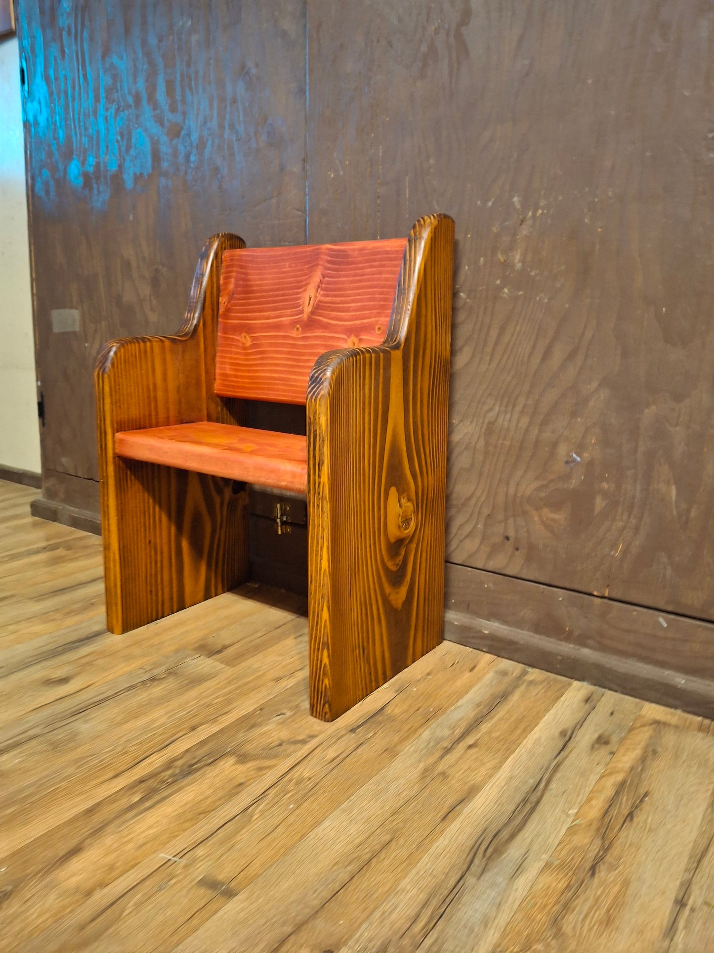 Kids Fancy Style Bench ~ (no side Tables)