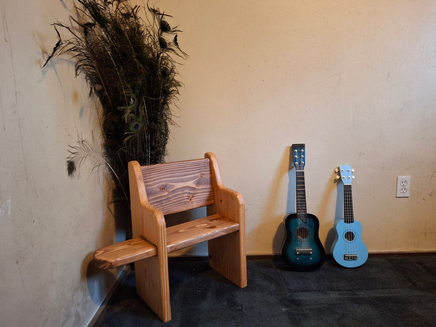 Kids Fancy Bench Style ~ (one side Tables)