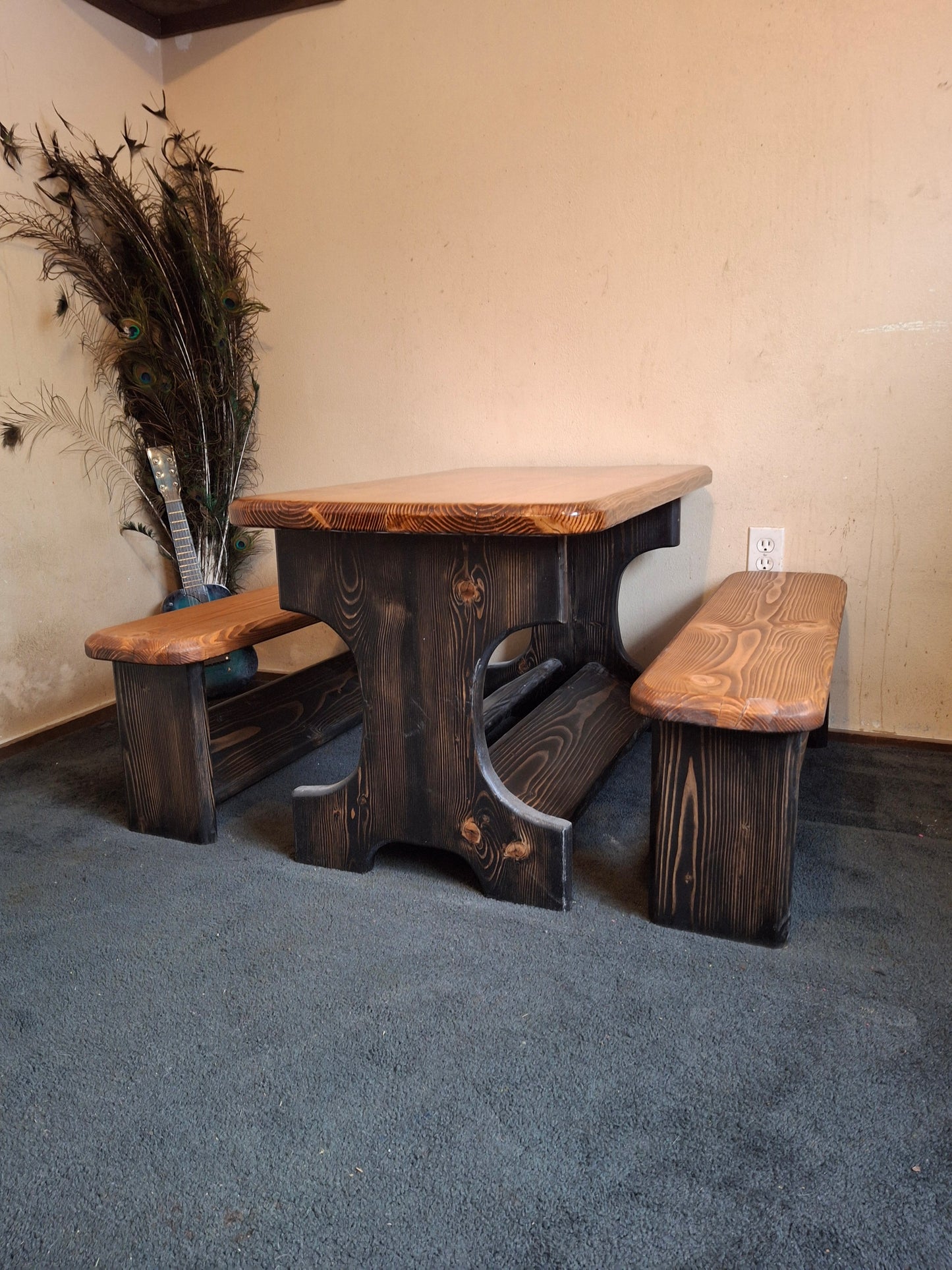 The Little Acorn Kids Table ~ 1 In Stock