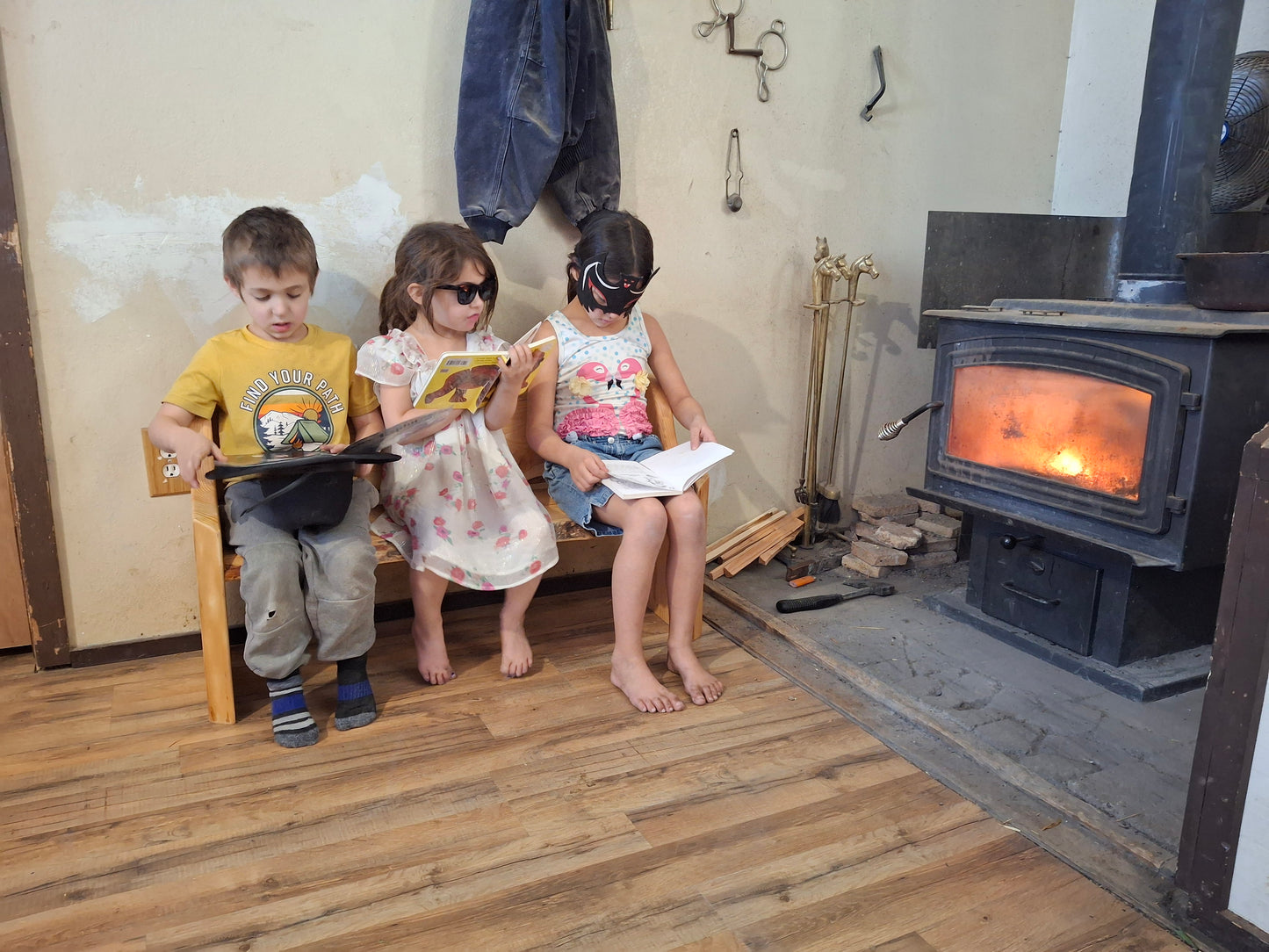 Kids Fancy Full Width Bench Style ~ (no side Tables) ~ Live Edge ~ 2 In Stock