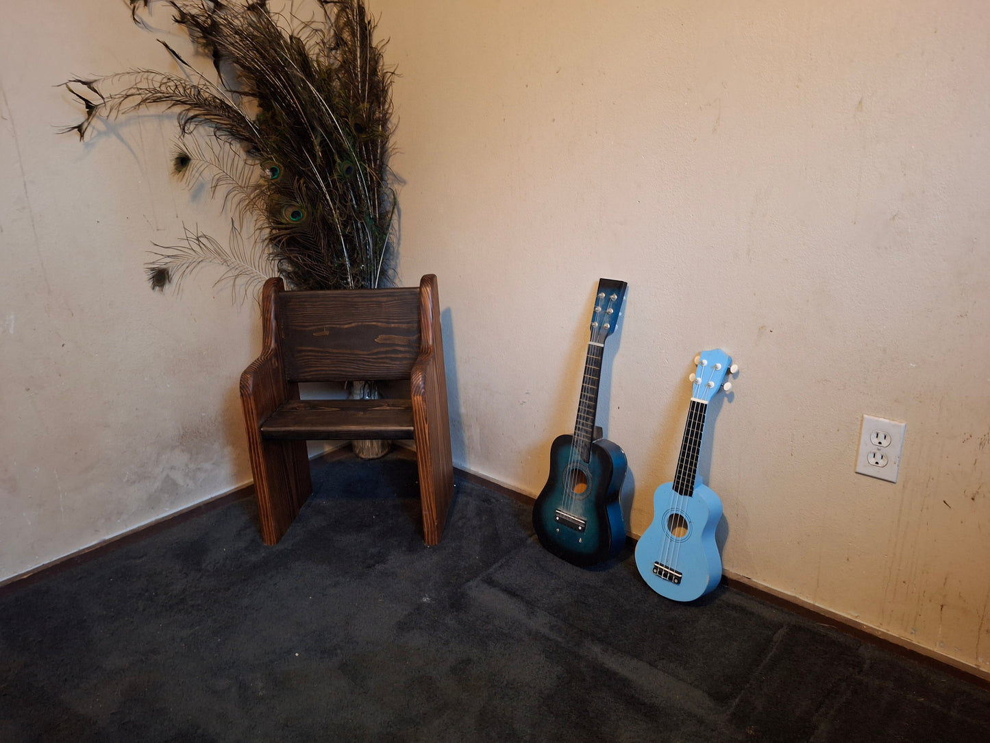 Kids Fancy Bench Style ~ (no side Tables) ~ 2 In Stock